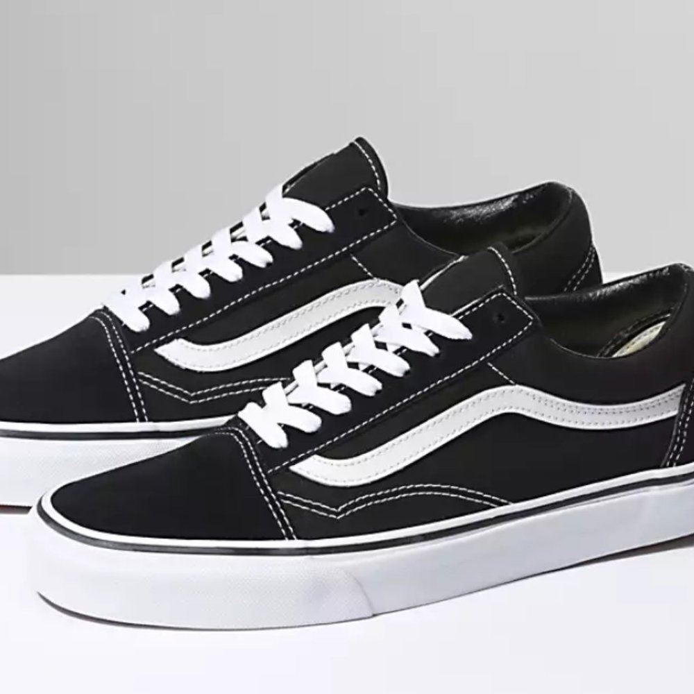 Vans Old Skool Sneakers - Size 9
